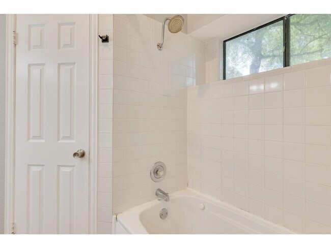 Building Photo - 2505 Wood Chase Trail