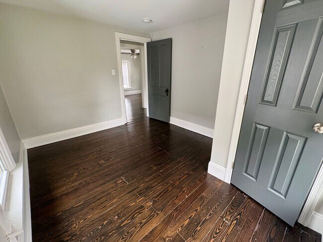Building Photo - 3 Bedroom House Available in Hershey!