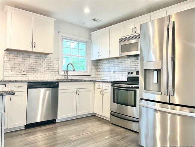 Building Photo - 965 Kaywood Dr