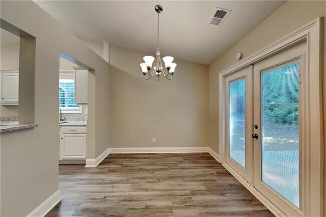 Building Photo - 213 Brolley Woods Dr