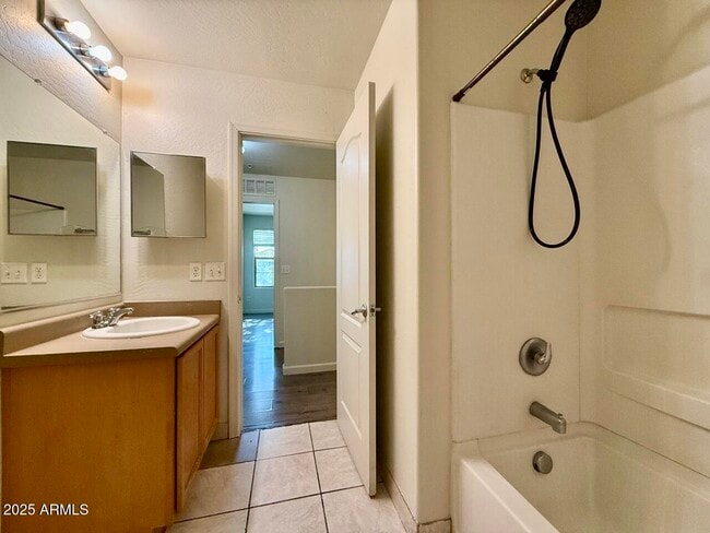 Building Photo - 1520 N 80th Dr