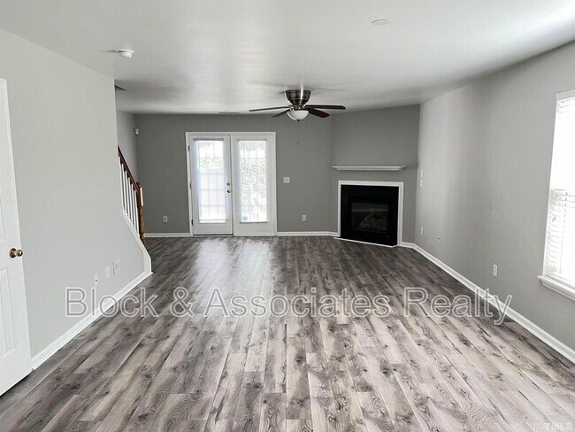 Building Photo - 2651 Vega Ct