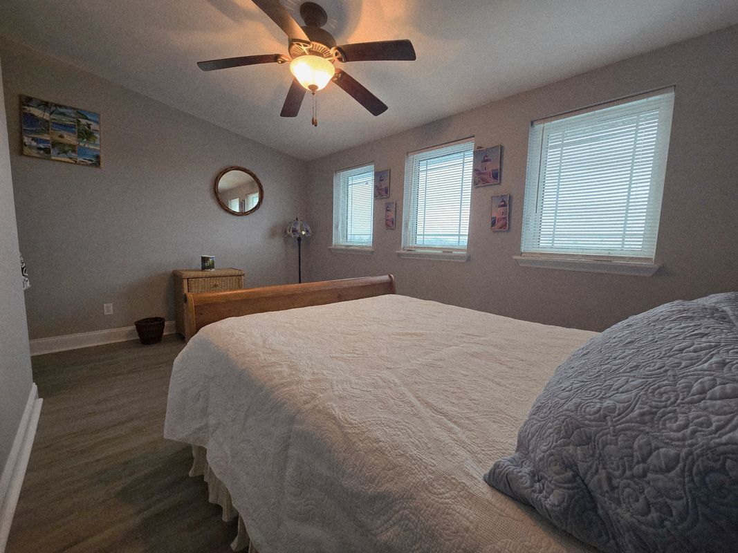 Building Photo - 1120 15th St