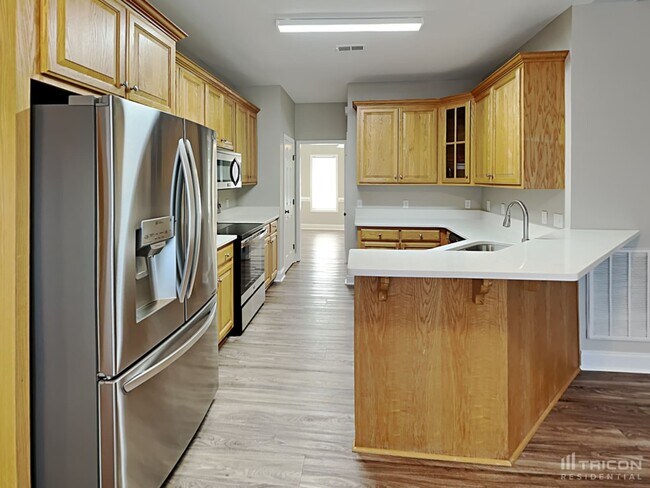 Building Photo - 254 Lagoda Dr