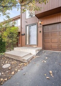 Building Photo - 131 Wintergreen Way