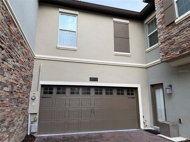 Building Photo - 8513 Golf Wy