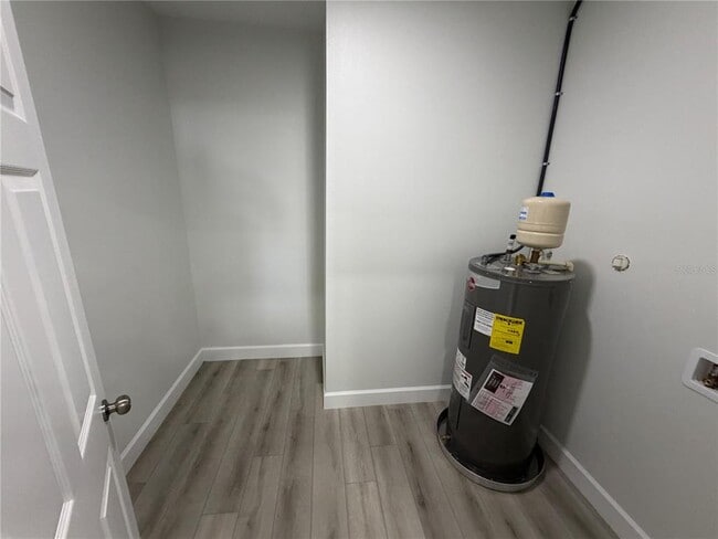 Building Photo - 13117 4th St E