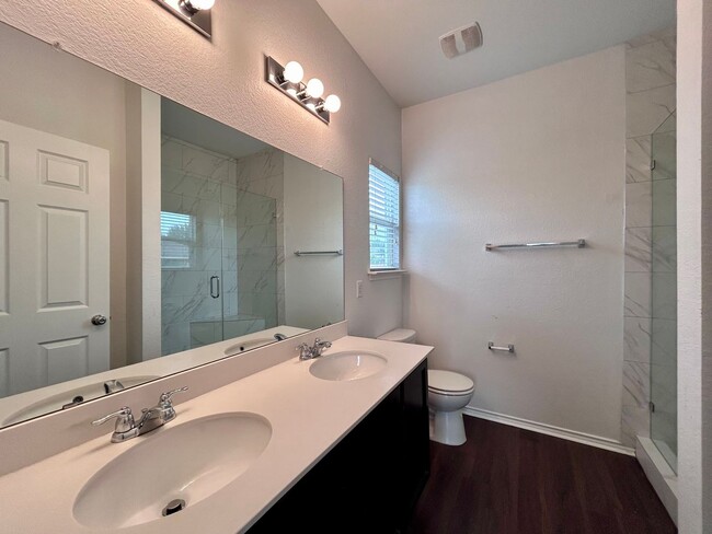 Building Photo - 9117 Southwick Dr