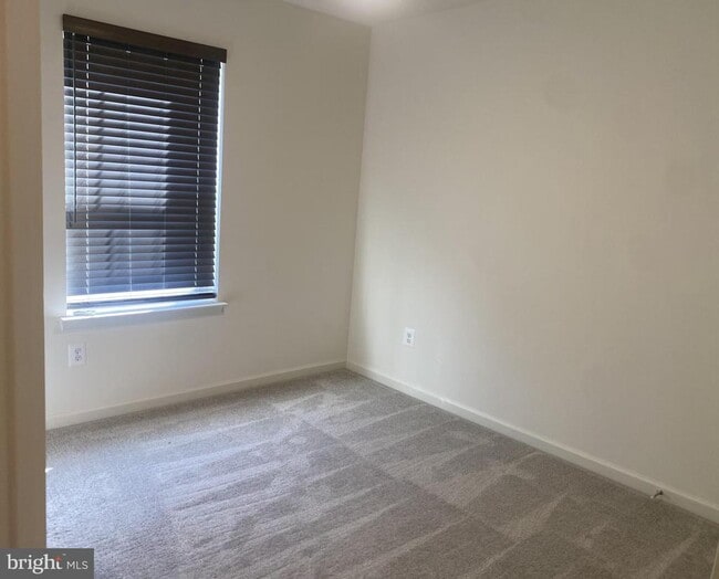 Building Photo - 224 Scotch Pine Dr