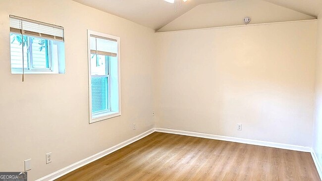 Building Photo - 1917 Baker Rd NW