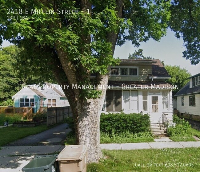 Primary Photo - 2418 E Mifflin St