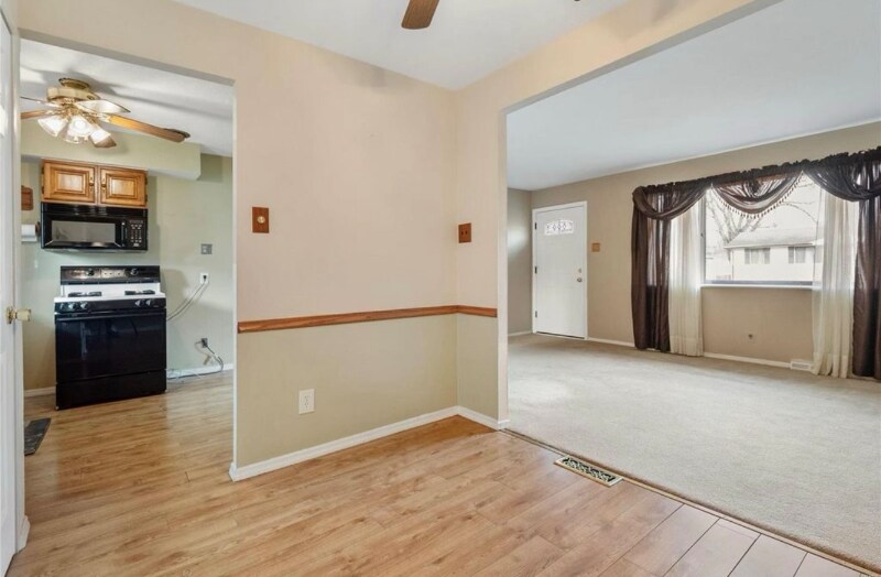 Building Photo - 532 Topaz Ave