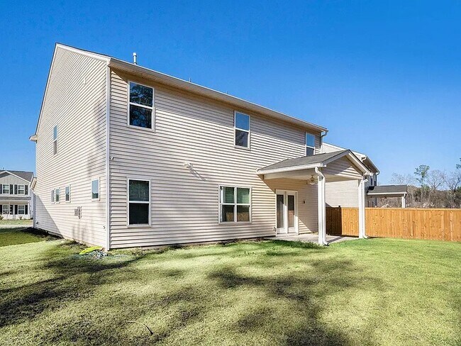 Building Photo - 294 Torslanda Ln
