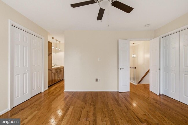 Building Photo - 7393 Swan Point Way