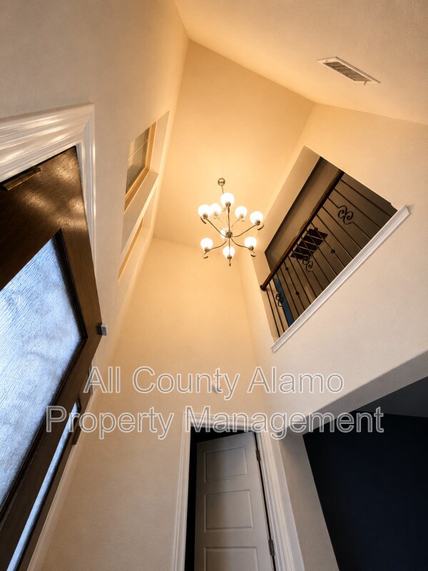 Building Photo - 216 Wexford
