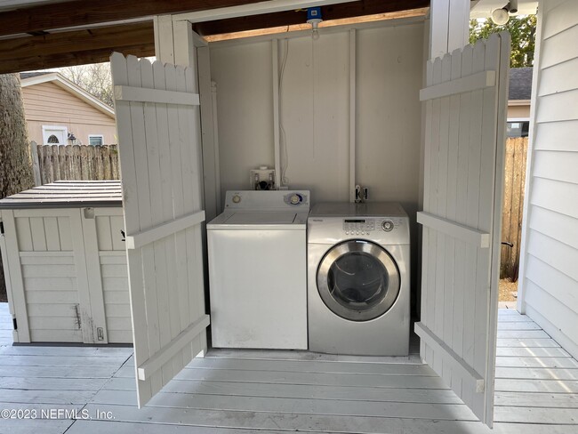 Building Photo - 902 2nd St N