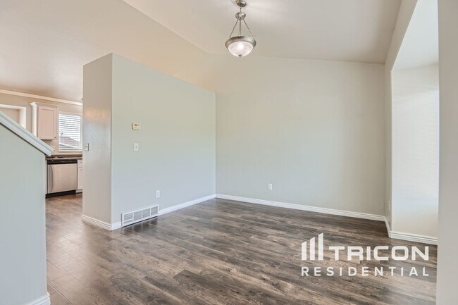 Building Photo - 4199 S 3250 W