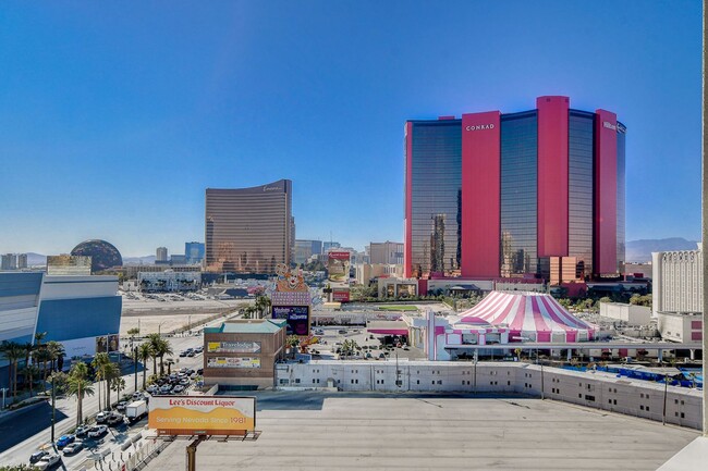 Building Photo - Sky Las Vegas 1010-Stunning, 2Bd Residence...