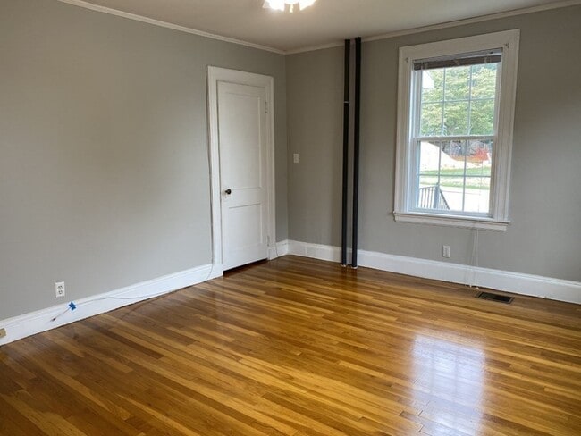 Building Photo - 60 Washington St