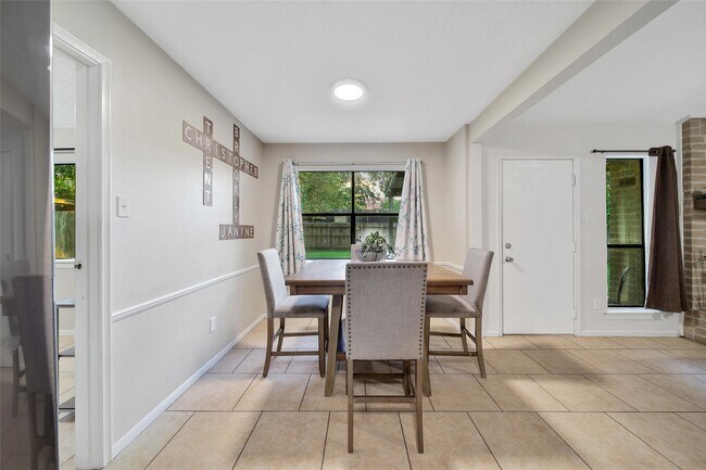 Building Photo - 31723 Ironwood Dr