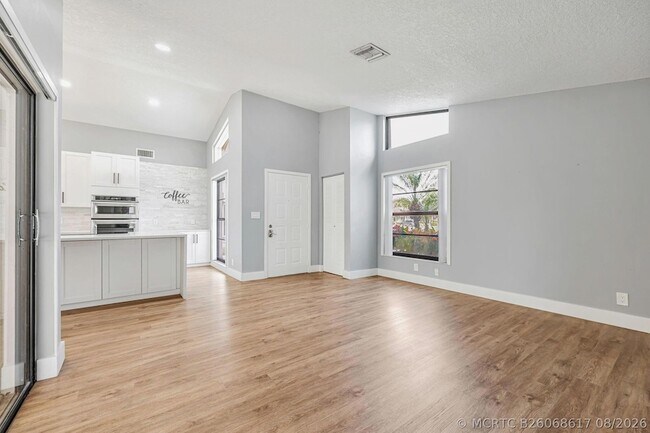 Building Photo - 21356 Summertrace Cir