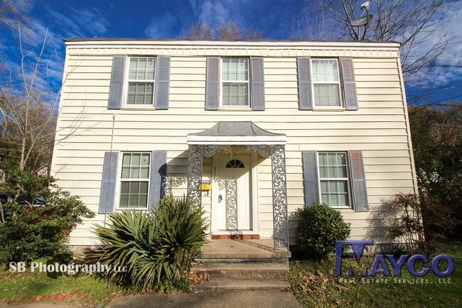 Building Photo - 656 Kirby Pl