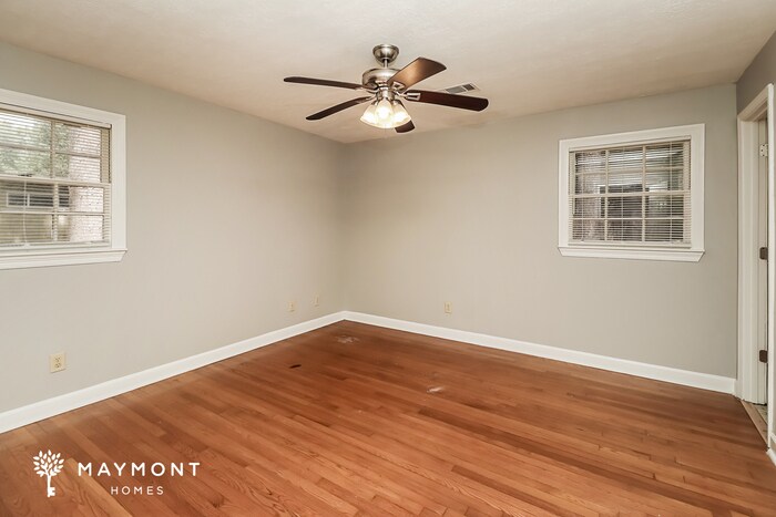 Building Photo - 1110 Auburn Dr