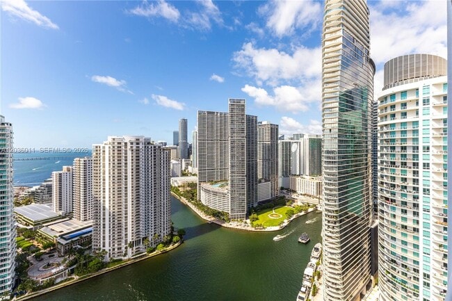 Building Photo - 325 S Biscayne Blvd