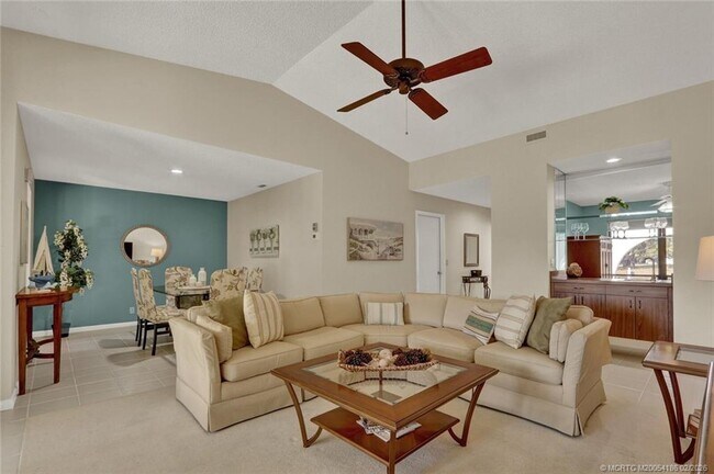 Building Photo - 4004 SW Osprey Creek Way