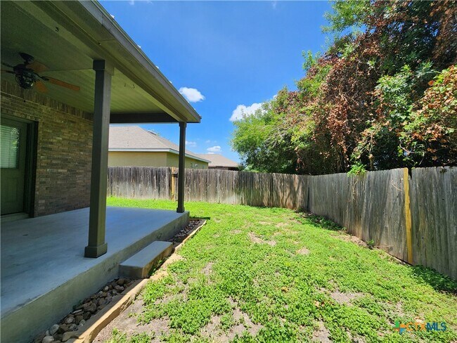 Building Photo - 244 Rosalie Dr