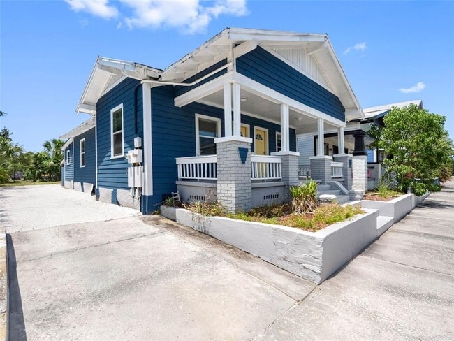 Building Photo - 2524 W Cherry St