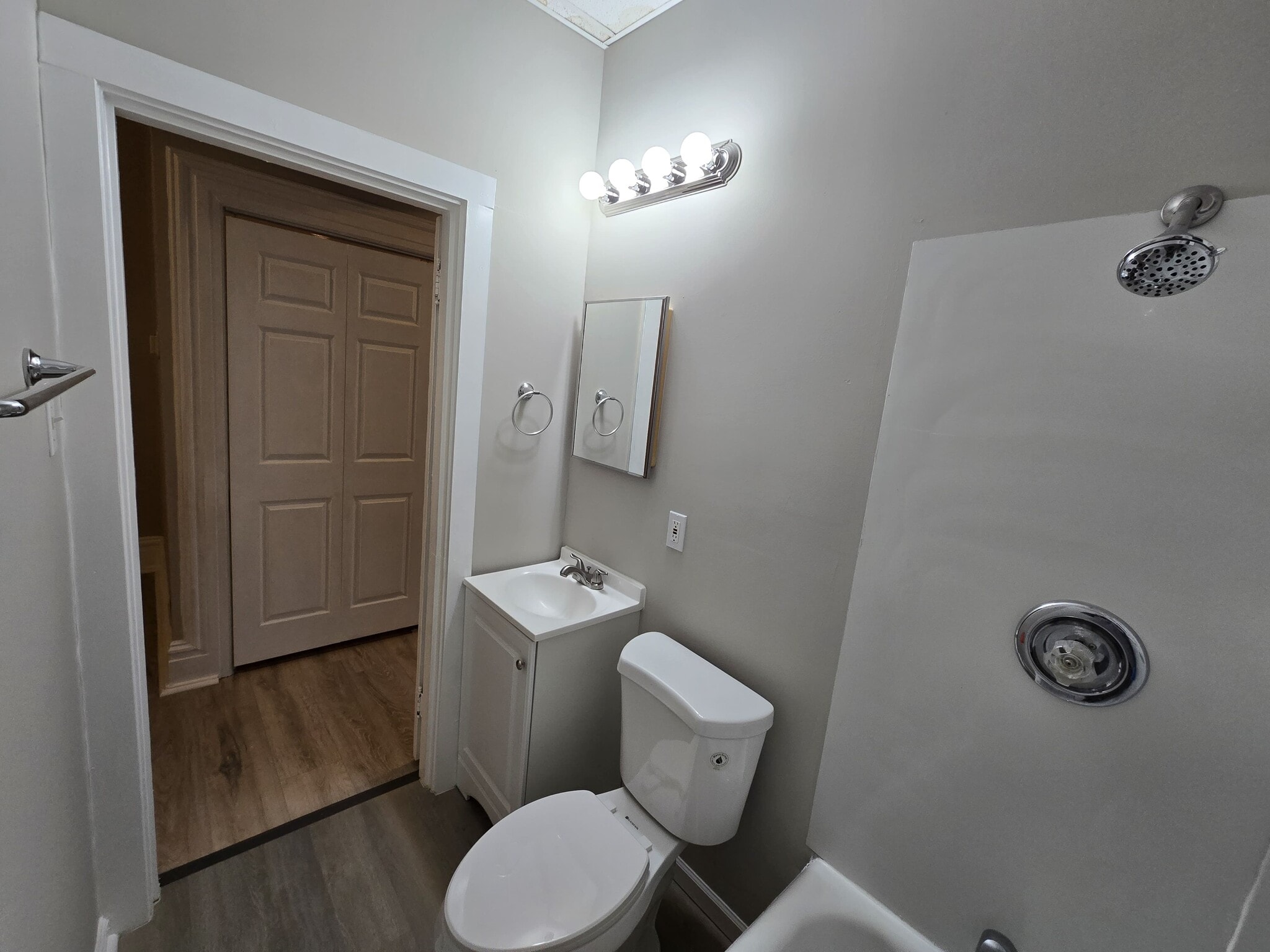 Building Photo - 2721 Osage St