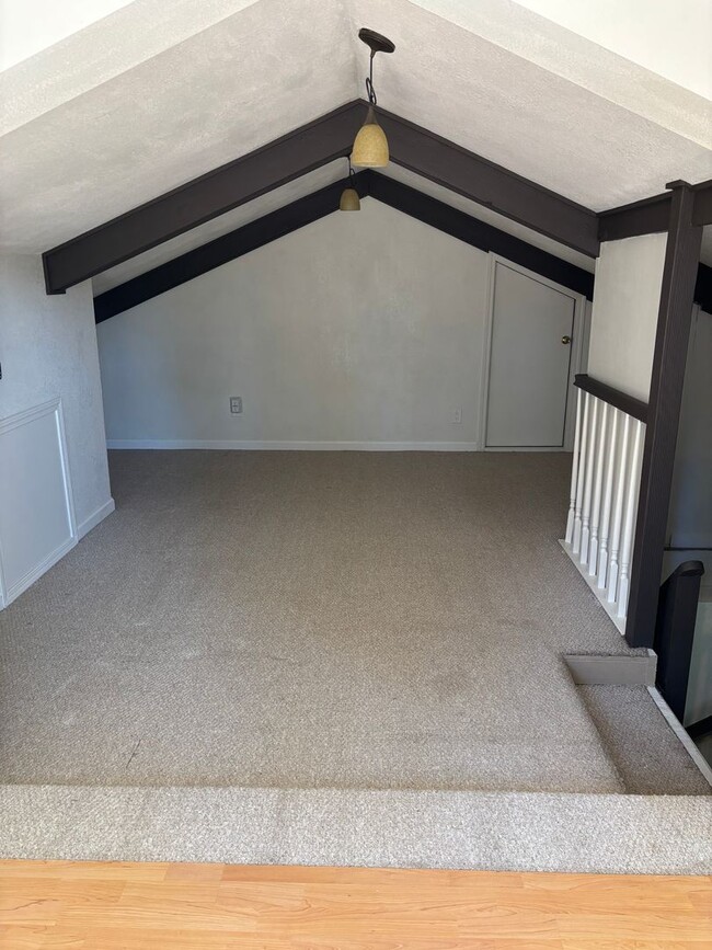 Building Photo - Charming 3 bedroom 2 bath home Sebastopol!!