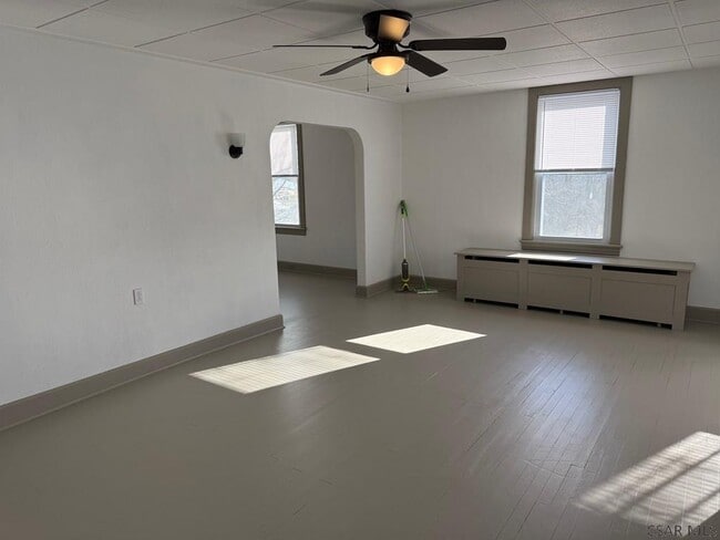 Building Photo - 1727 Scalp Ave