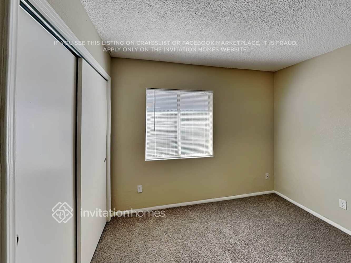 Building Photo - 18021 N 40th Pl