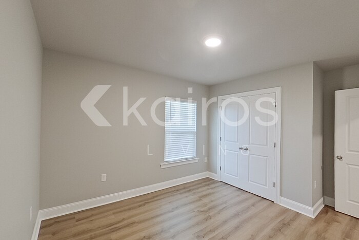 Building Photo - 13796 Pinyon Dr