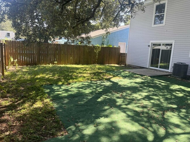 Building Photo - 6908 Weatherwood Pl