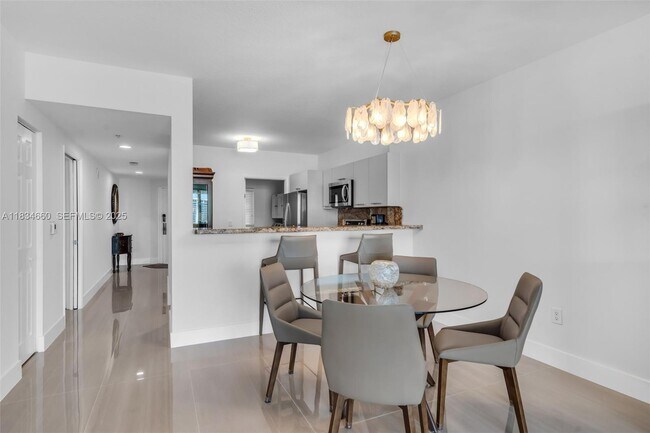 Building Photo - 18100 N Bay Rd