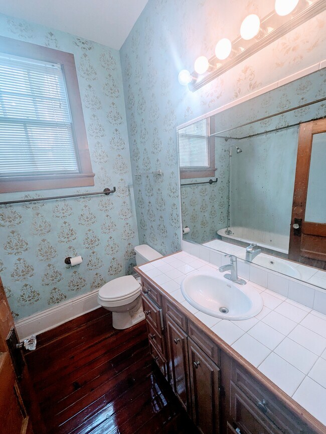 Building Photo - 4307 S Carrollton Ave