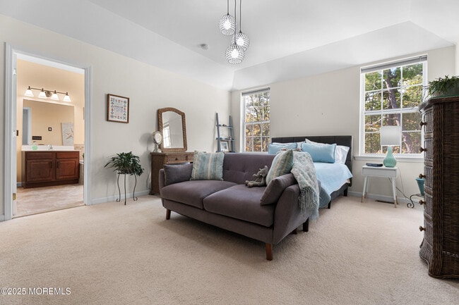 Building Photo - 254 Hawthorne Ln