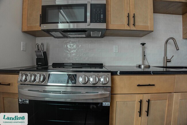 Building Photo - 1999 E Boston St