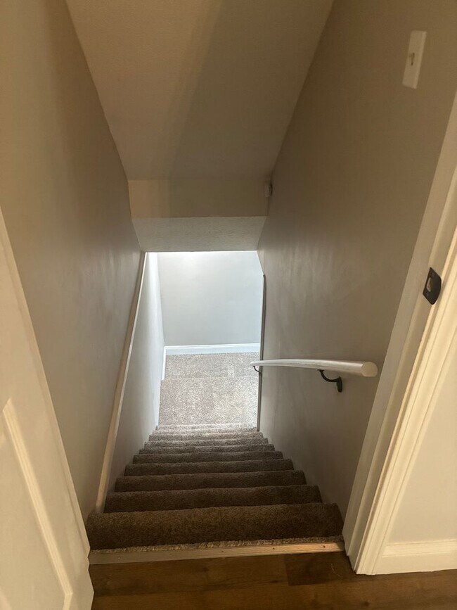 Building Photo - 964 Timberwood Dr