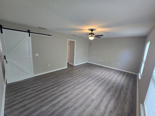 Building Photo - 405 Brooklet Cir