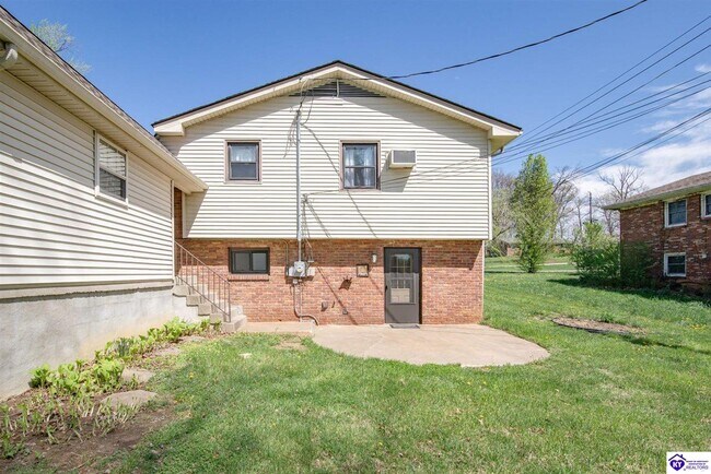 Building Photo - 228 Cherokee Blvd