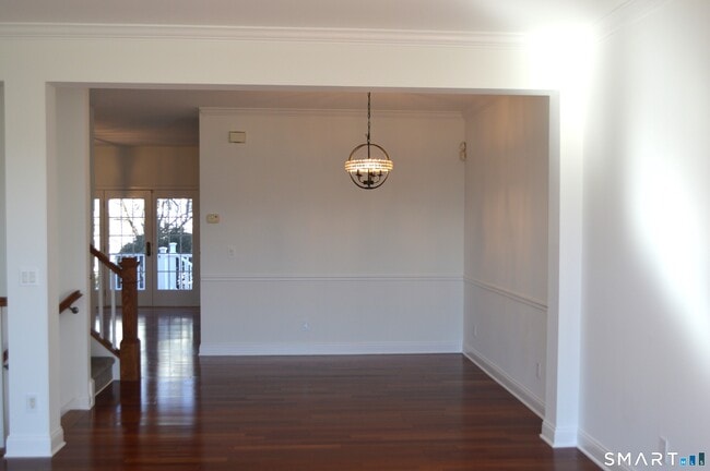 Building Photo - 19 Sampson Terrace