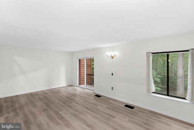 Building Photo - 11545 Hearthstone Ct