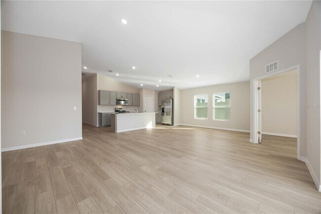 Building Photo - 1724 Vanilla St