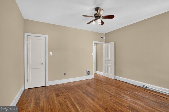 Building Photo - 2228 Taggert St
