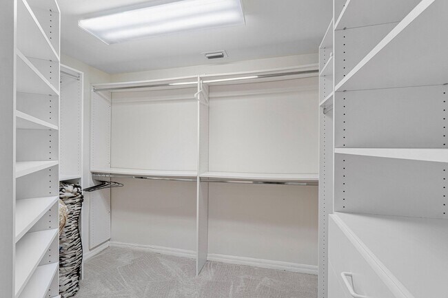 Building Photo - 17099 Ryton Ln