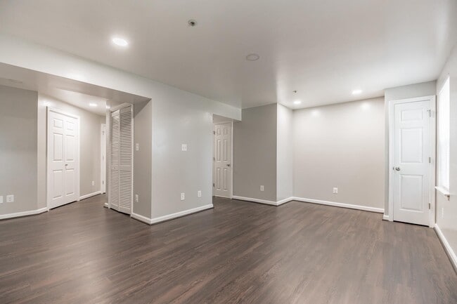 Building Photo - 1652 Willowwood Ct